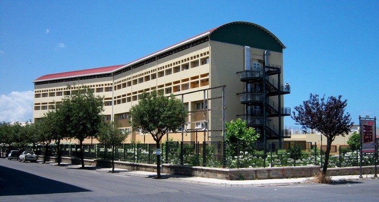 Barcellona PG. Carenza posti letto Ospedale "Cutroni Zodda", On. Calderone: "Squilibrio rispetto a capacità ricettiva"