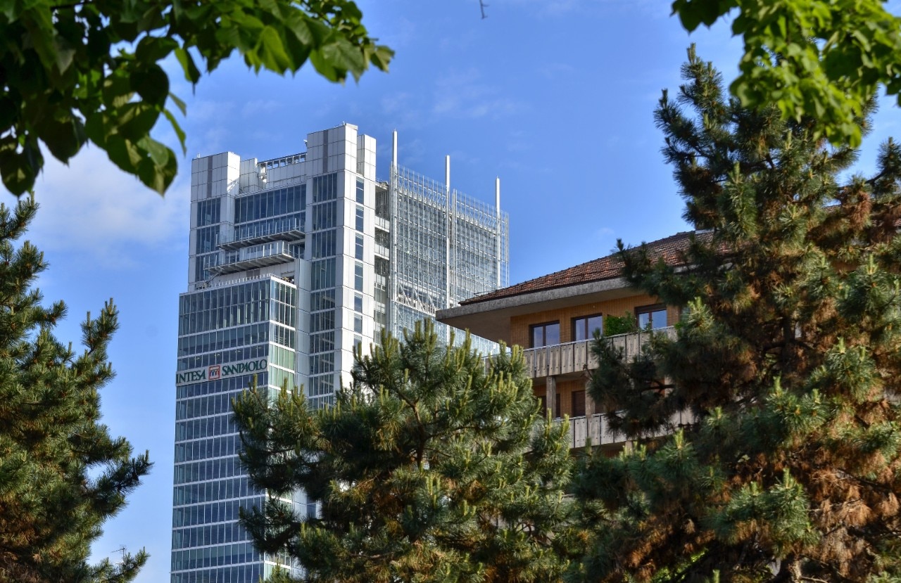 la torre Intesa Sanpaolo di Renzo Piano a Torino appare nel nuovo film