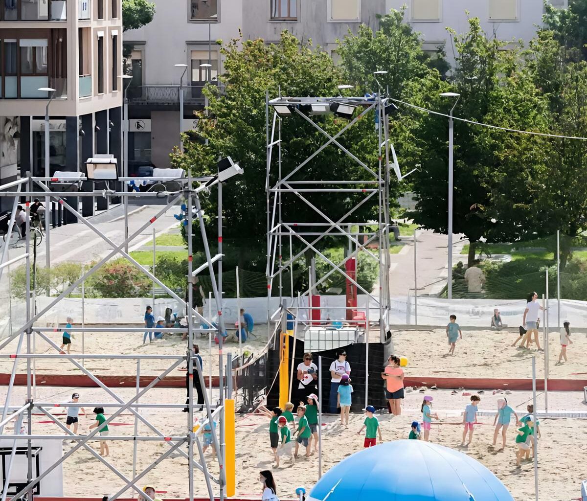 È beachvolley mania. In piazza 11mila scatenati