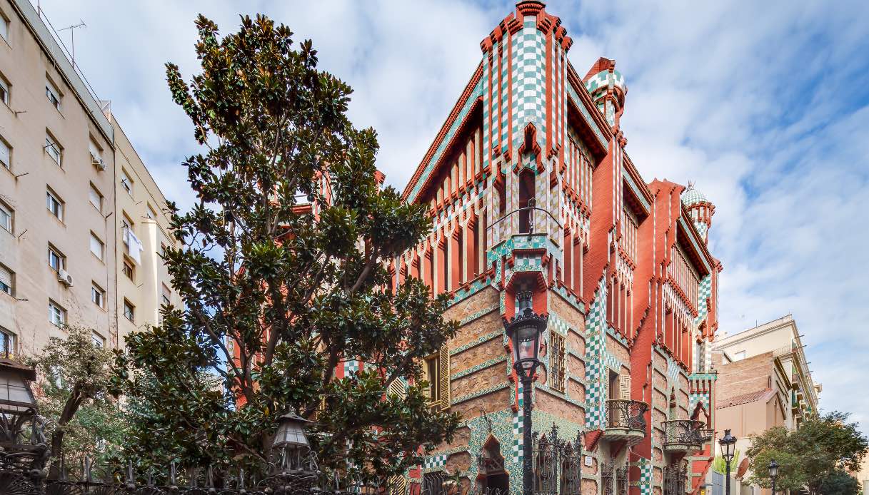 Casa Vinces, la prima realizzata da Gaudi: storia e segreti