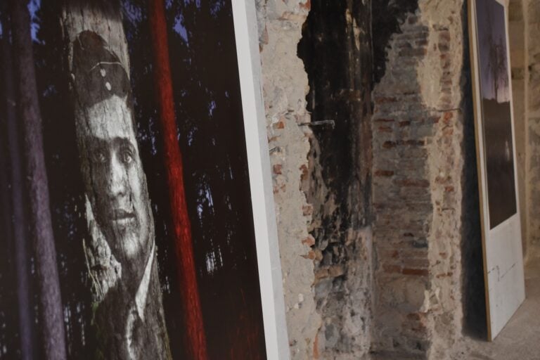 exhibiton view STORIE NASCOSTE. Gli italiani d’Abruzzo e i soldati indiani nella Seconda guerra mondiale, Palazzo Ducale Orsini-Colonna (ph Manuela De Leonardis)