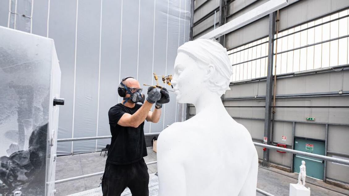 Meta censura lo scultore Jago, bloccati i contenuti social con i nudi della David - Arte
