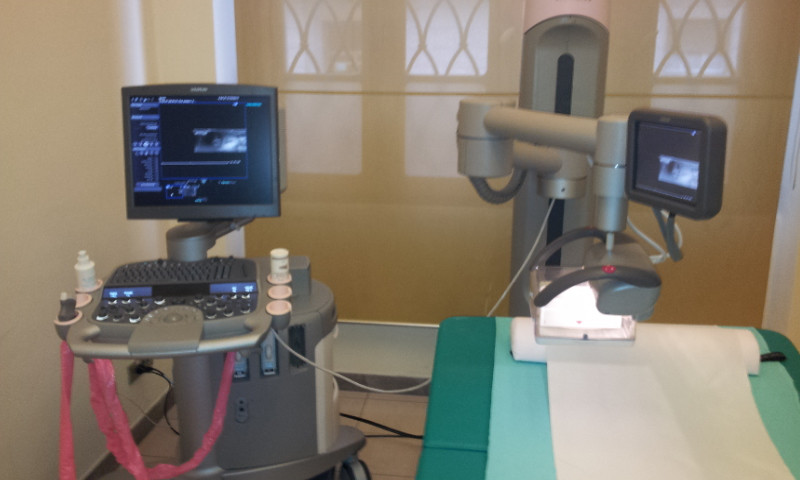 Tumore al seno, oltre 300 casi l'anno. Donato un nuovo ecografo