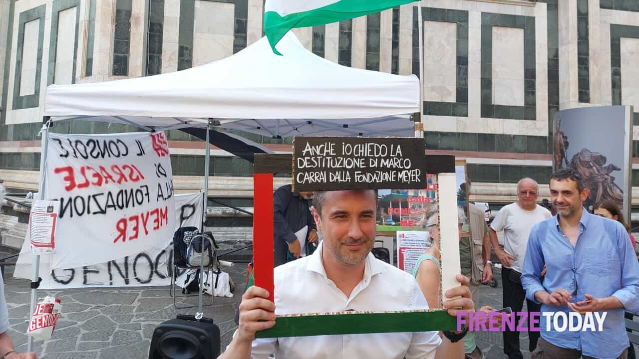 "Console di Israele via dalla Fondazione Meyer"