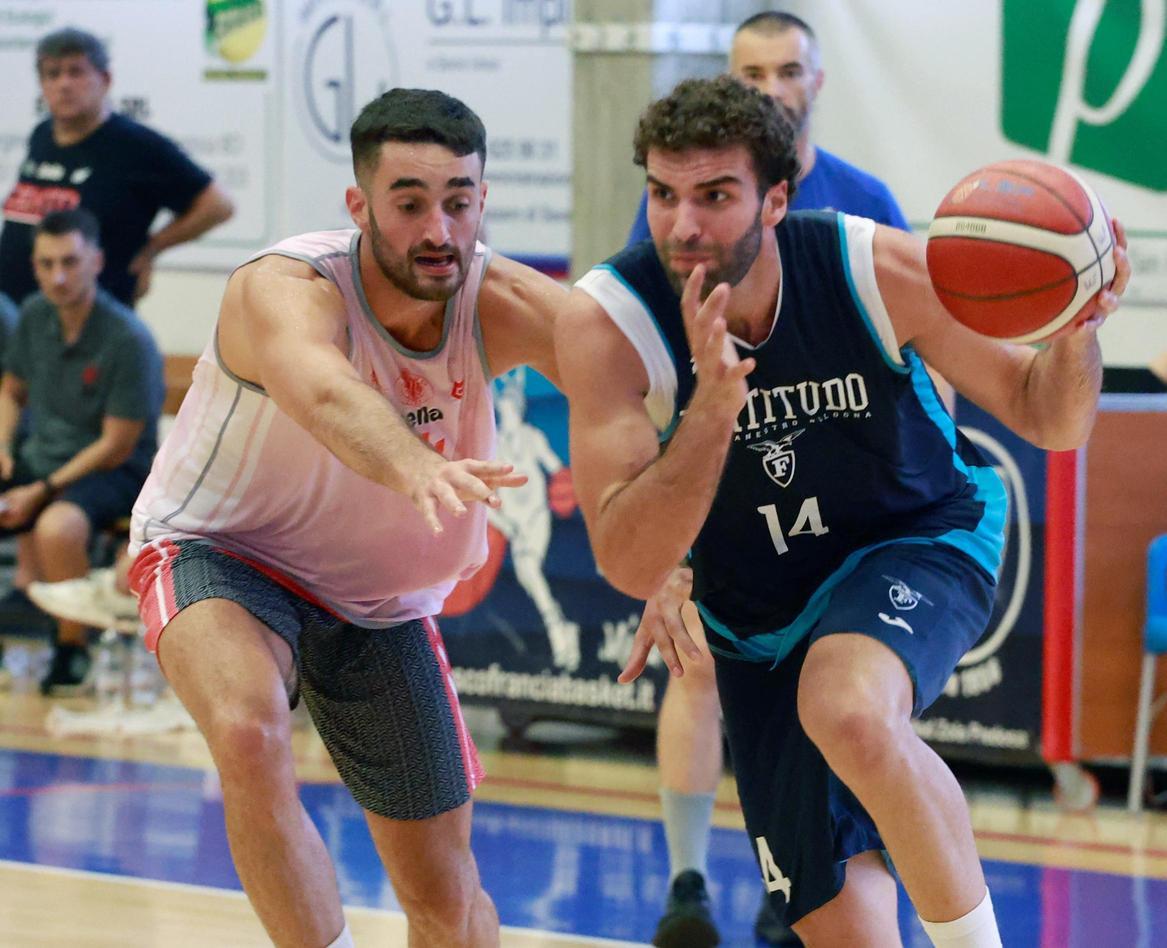 la squadra è sulla strada giusta, domani c’è Montecatini. Fortitudo, dieci giorni di vittorie. Finora è un attacco da cineteca
