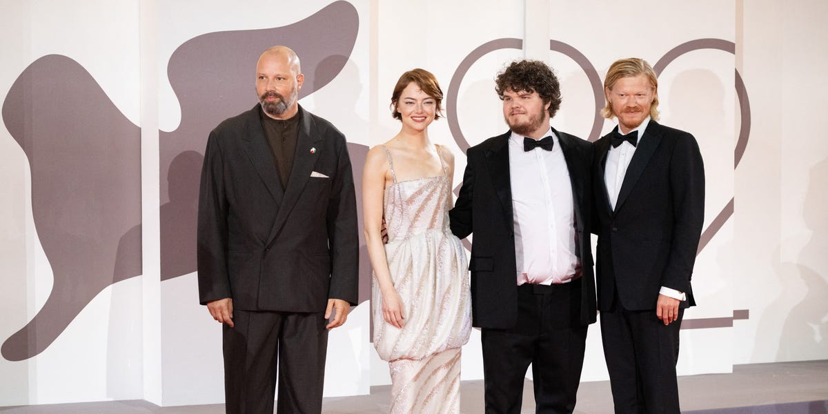 Bugonia, com'è il film di Yorgos Lanthimos con Emma Stone di cui tutti parlano a Venezia 82