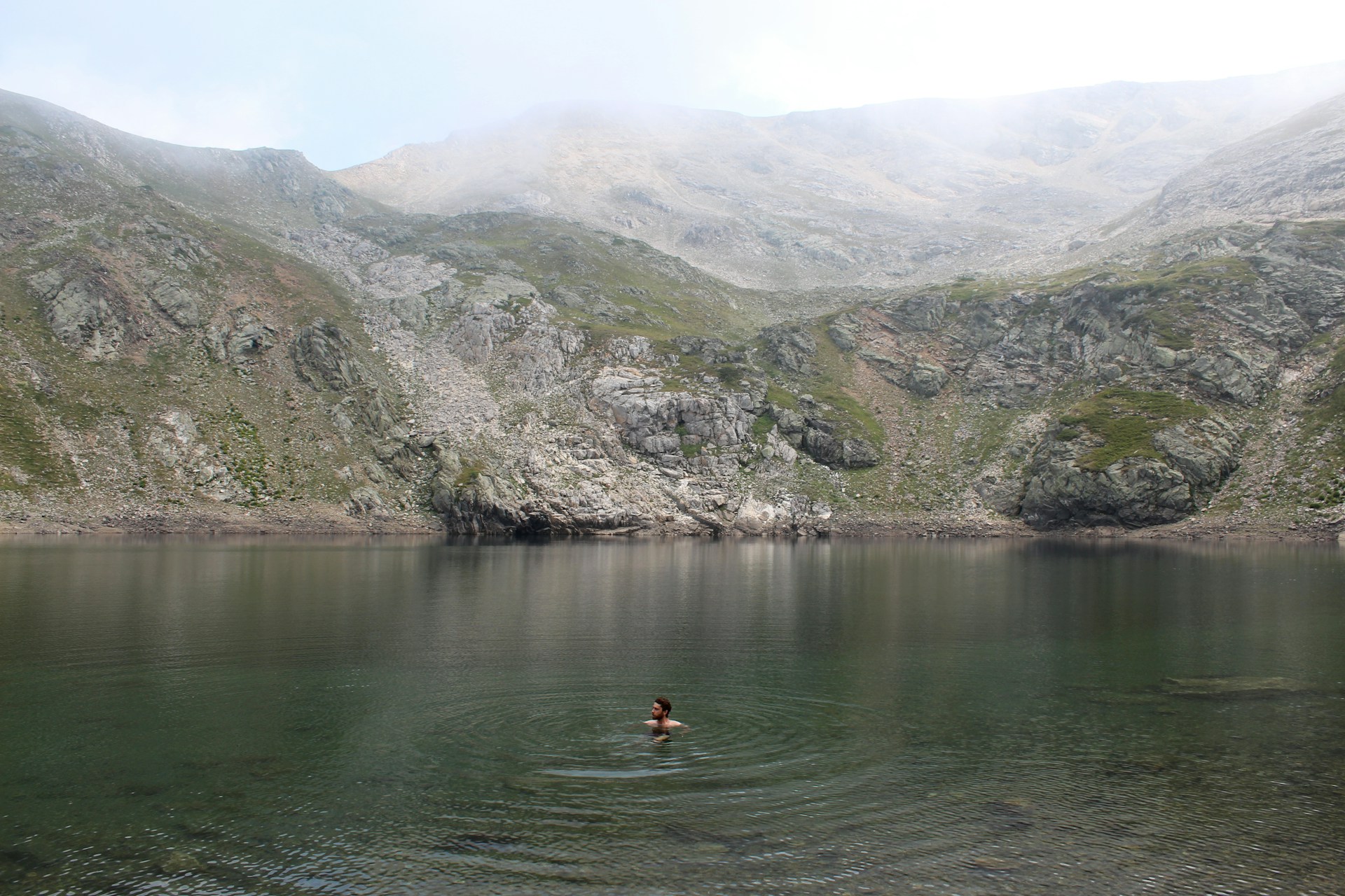 Troppe persone ancora annegano nei laghi e nei fiumi italiani