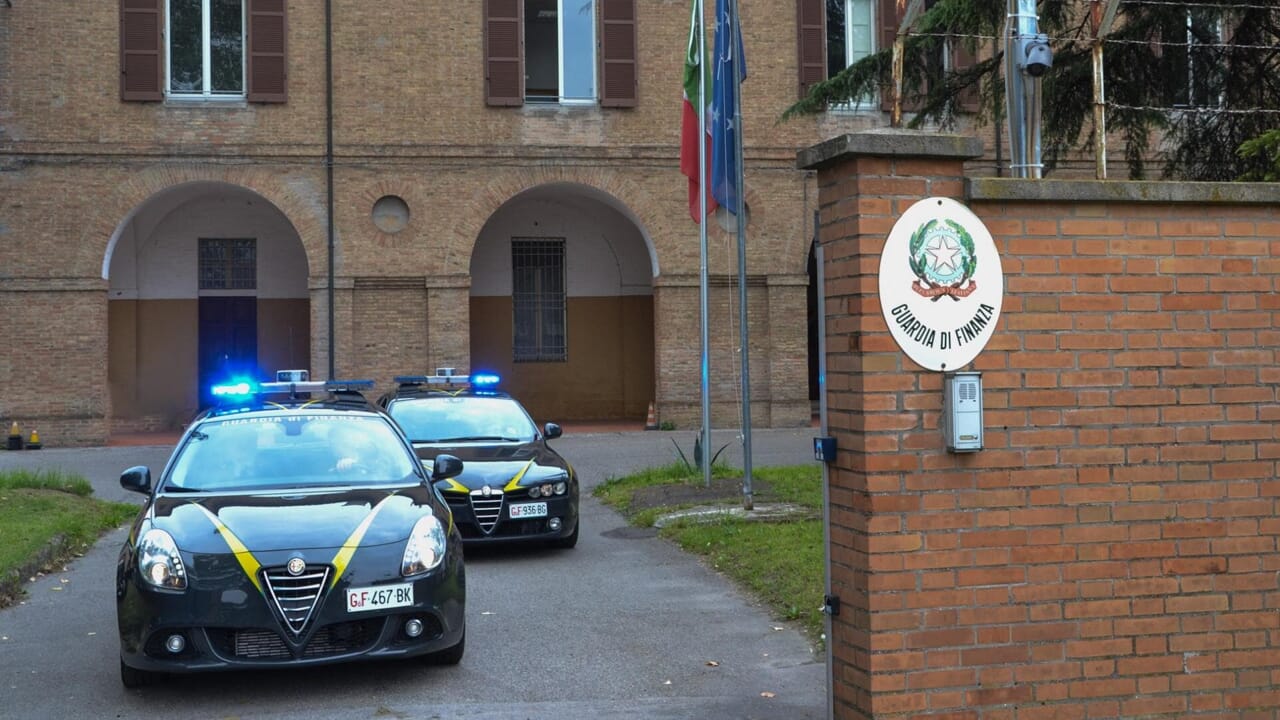 donna denunciata per truffa aggravata
