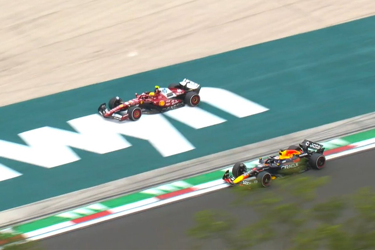 Verstappen assolto, Ferrari: "Lewis ha scelto di non restare in pista" - News