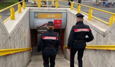 carabiniere assalito dal branco armato di spray vicino alla caserma