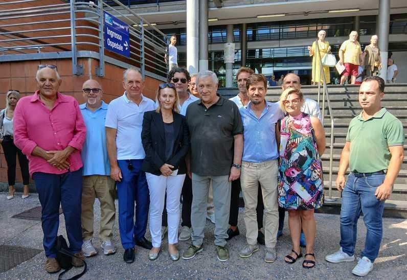 "Servono 10mila medici e 20mila infermieri"