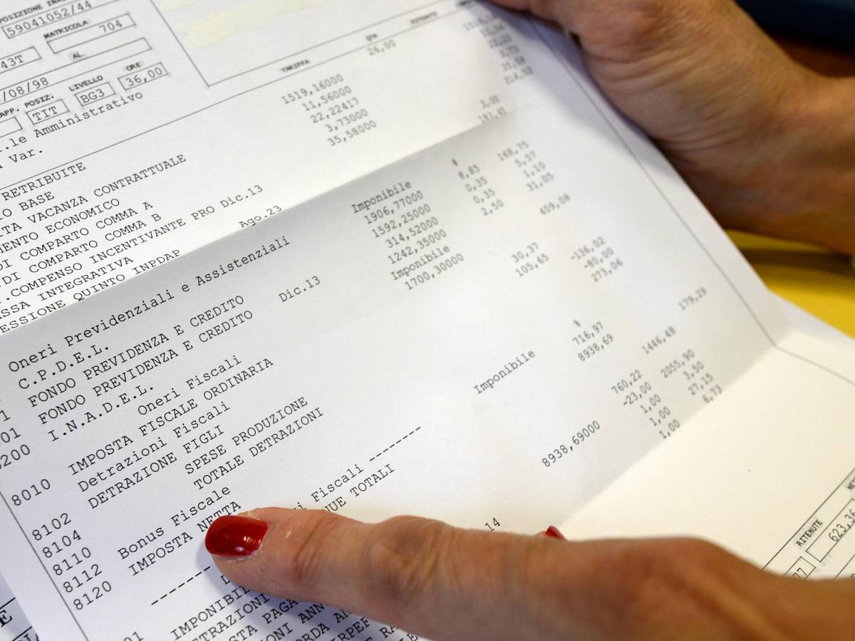 Ecco come il governo pensa di aumentare gli stipendi: in arrivo la busta paga con meno tasse