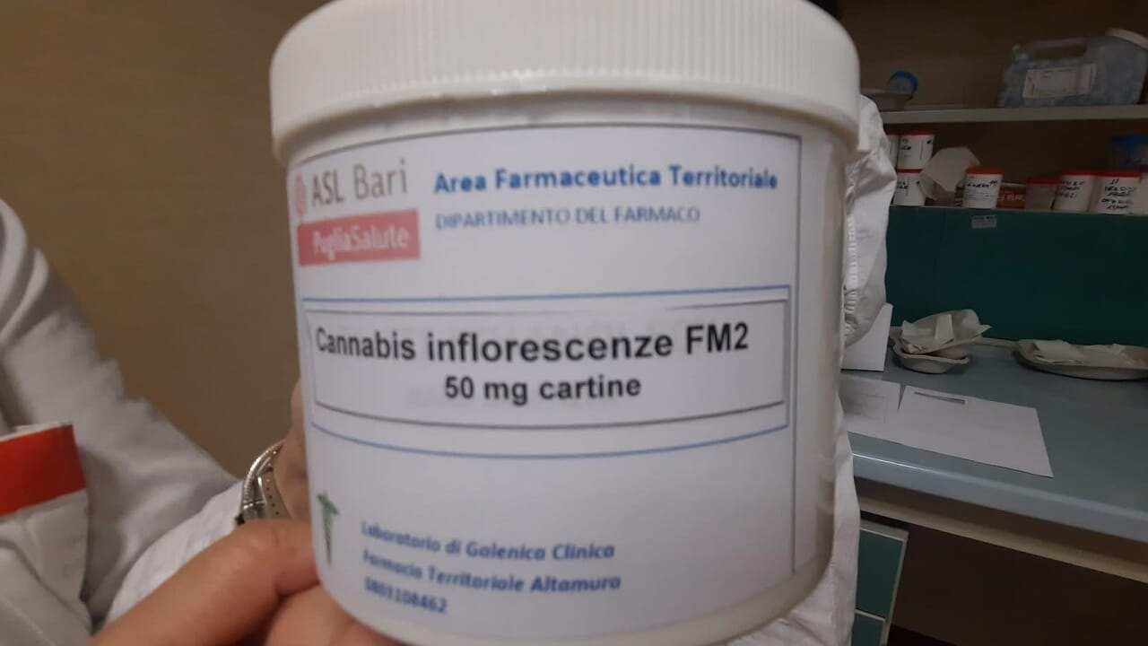 Affetta da pancreatite torna a vivere con la cannabis terapeutica prescritta dall'Asl Bari