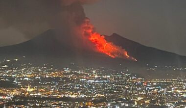Incendio sul Vesuvio, la procura apre un'inchiesta