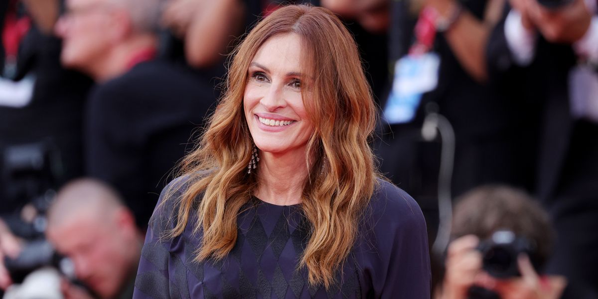 Julia Roberts look, splendida in un abito Versace by Dario Vitale a Venezia 82