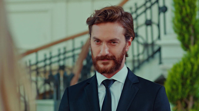 Kemal in una scena di Forbidden Fruit