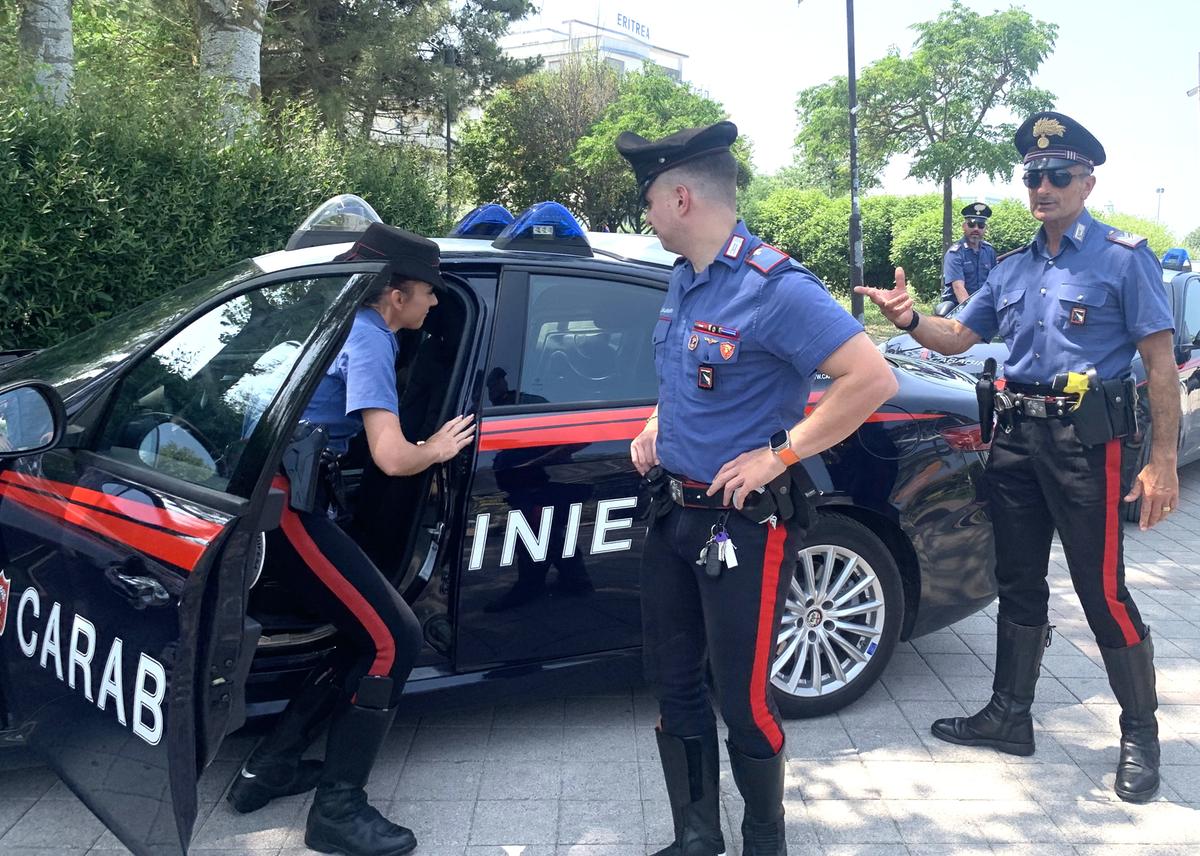 Rimini, molestie a un 12enne durante il bagno in mare. In spiaggia scoppia il finimondo, arrestato un turista