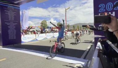 Trans-Himalaya Cycling Race 2025, vittoria in volata per l'estone Martin Laas nella seconda tappa