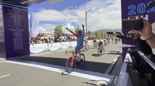 Trans-Himalaya Cycling Race 2025, vittoria in volata per l'estone Martin Laas nella seconda tappa