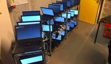 Cos’è una laptop farm e perché rappresenta una minaccia concreta per aziende e sicurezza internazionale