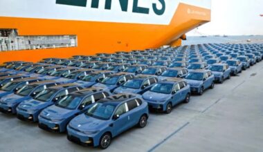 Le prime Leapmotor B10 in viaggio per l'Europa: ecco come sono fatte