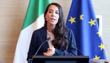 Vaccini, Ronzulli (FI): "L'obbligo è uno strumento fondamentale per la sicurezza sanitaria"