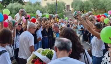 L’ultimo saluto a Meri Malucchi. Riunito il mondo della pallavolo. Tutti insieme al grido ’Alziamo il muro’