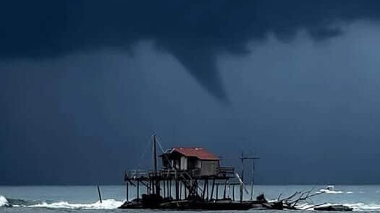 Allerta meteo per pioggia e temporali in Toscana 3 agosto 2025