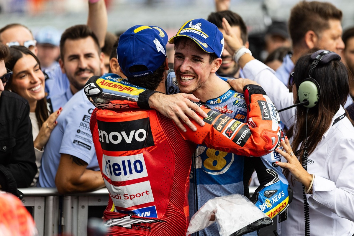 Alex Márquez non è in crisi: "Nei dati si vede che Marc è superiore in tutto"