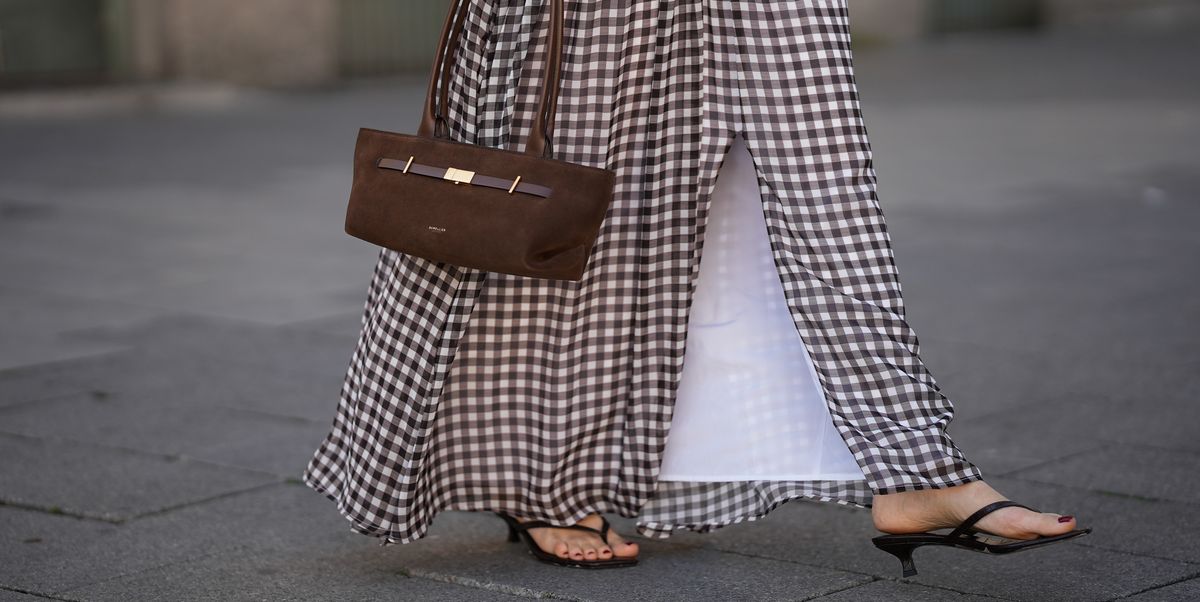 Shape versatili e tessuti sensoriali da amare, le gonne per l'Autunno 2025 di cui innamorarsi - ELLE