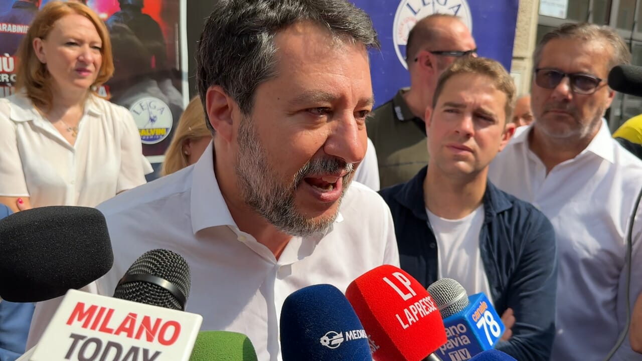 "Basta degrado e campi Rom, risposta sono il lavoro e le ruspe"