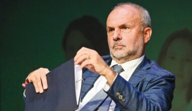 Vaccini e no vax, Schillaci prepara la revoca con l’ok del Quirinale
