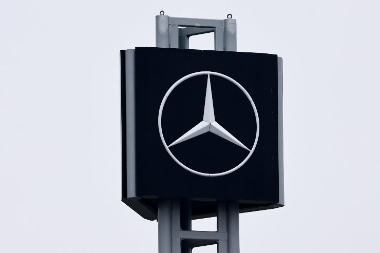 Mercedes auto ricambio vecchia