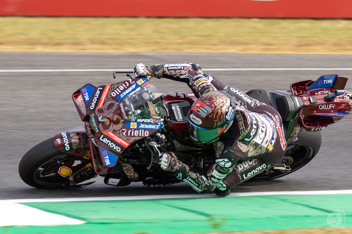 MotoGP, Marc Marquez e “Il Sorpasso” ai danni di Valentino Rossi. Può vincere più del Dottore?