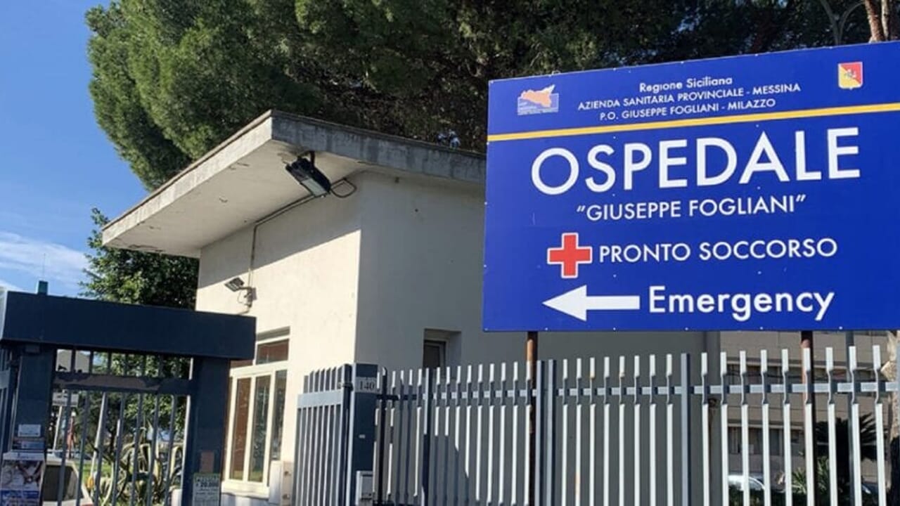 Medicina generale da Milazzo a Barcellona, il trasferimento tra ospedali finisce in un'interrogazione