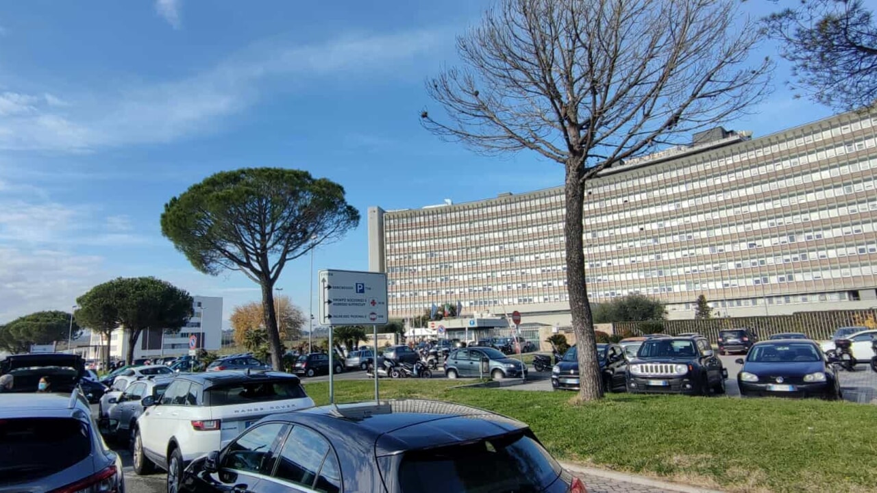 al Sant’Andrea la tecnica mini-invasiva che ridà mobilità