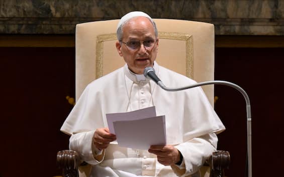 Papa Leone XIV: 'Nessuno può costringere i popoli a esilio forzato'