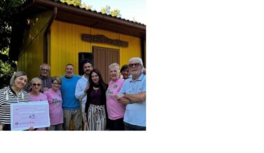Passeggiata nel verde. Con solidarietà in rosa