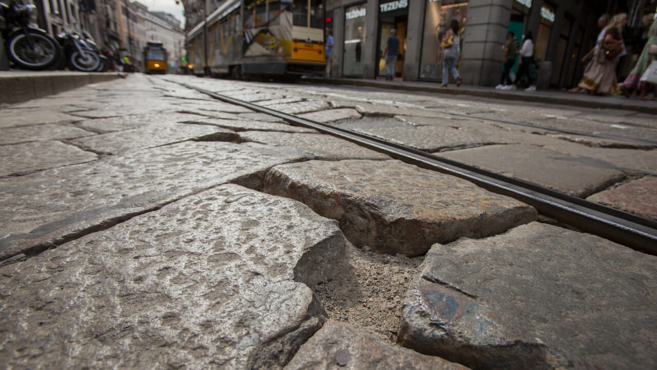 Milano, via il pavé da via Torino e altre strade in centro (e non solo)? Il piano annunciato da Sala