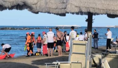 è annegata davanti agli occhi degli amici