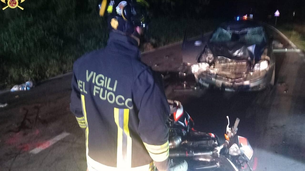 tre giovani feriti, due in condizioni gravissime