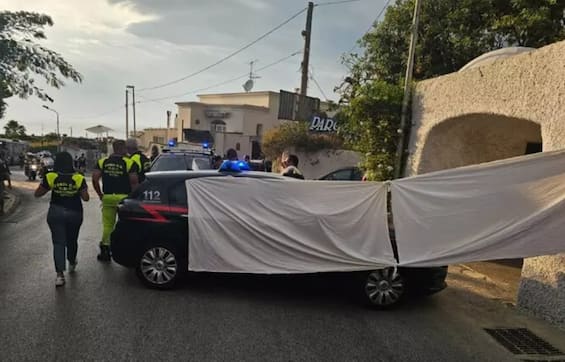 Sparatoria a Forio d'Ischia, due morti e due feriti gravi
