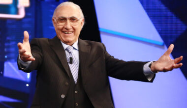 Chi è Dina Minna, la donna che è rimasta sempre accanto a Pippo Baudo. Di lei disse commosso: "È indispensabile"