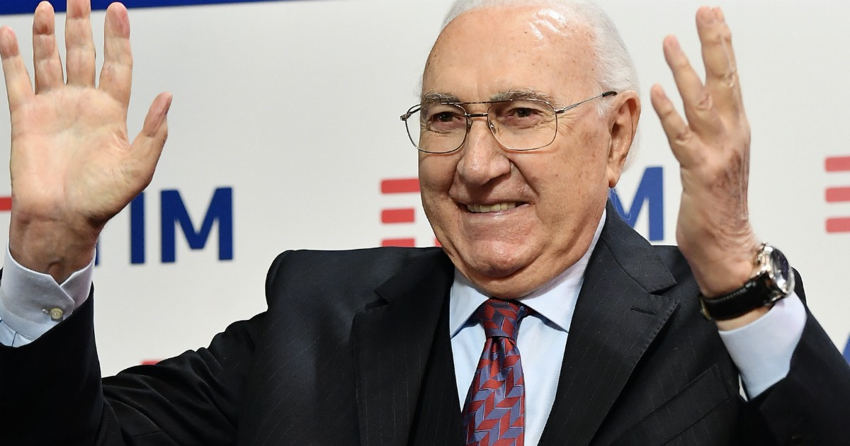 È morto Pippo Baudo, icona della televisione italiana: aveva 89 anni