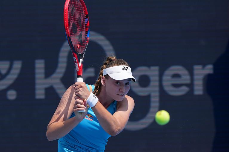 Rybakina stoppa Sabalenka, sarà “semi” con Swiatek