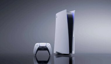 PlayStation sbaglia tanto ma viaggia come un treno: merito della forza del brand e dell'assenza di concorrenza