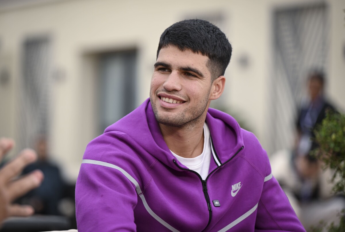 Carlos Alcaraz raggiunge Jannik Sinner in finale a Cincinnati: sconfitto Zverev in due set