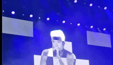 Red Valley, Fedez dal palco attacca Tony Effe e Ilaria Salis («Miss Italia lo vince lei»). E infine le barre sul matrimonio finito con Ferragni - Il video