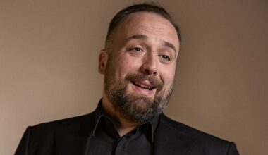 "C'è da Ridere", debutta in Versiliana il primo spettacolo teatrale sulla salute mentale ideato da Paolo Kessisoglu
