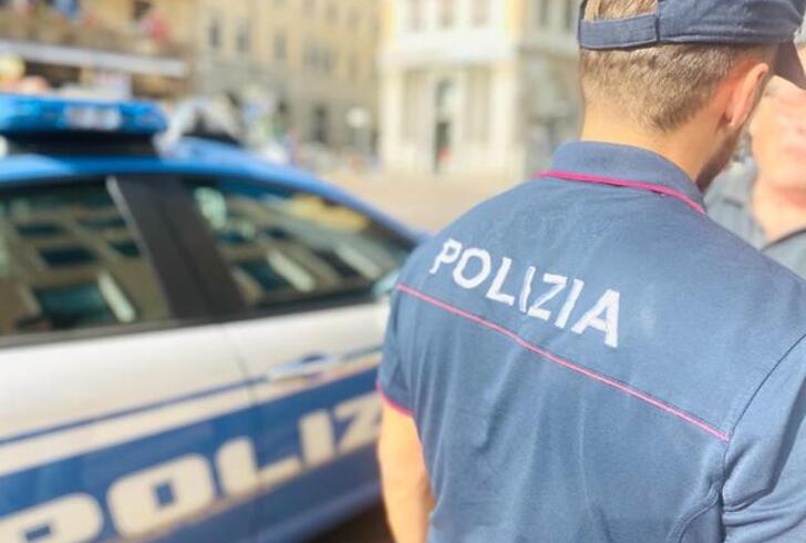 Ragazza violentata in caserma abbandonata, tre arresti